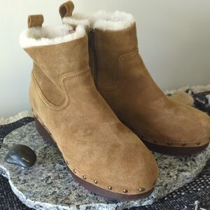 Madewell Brown Suede Shearling-Lined Clogs